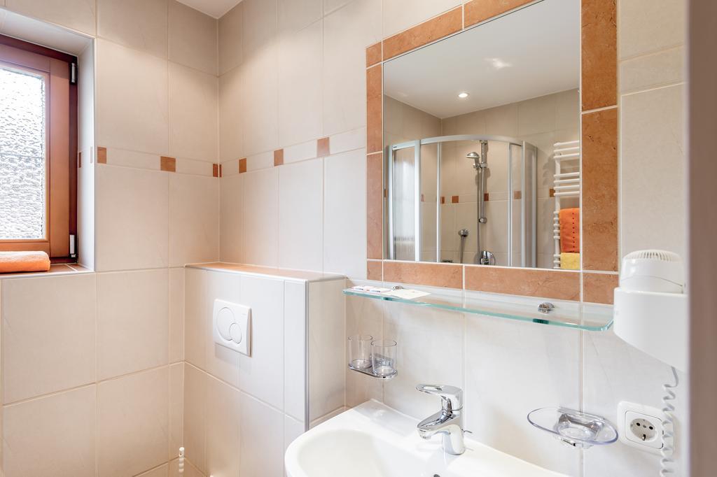 Ferienhaus Apart Sonnzeit Solden Bilik gambar